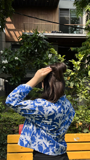 Blue Tiger Ivy Shrug